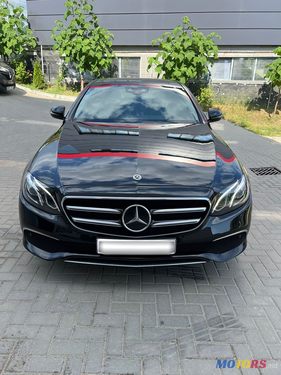 2020' Mercedes-Benz E Класс photo #1