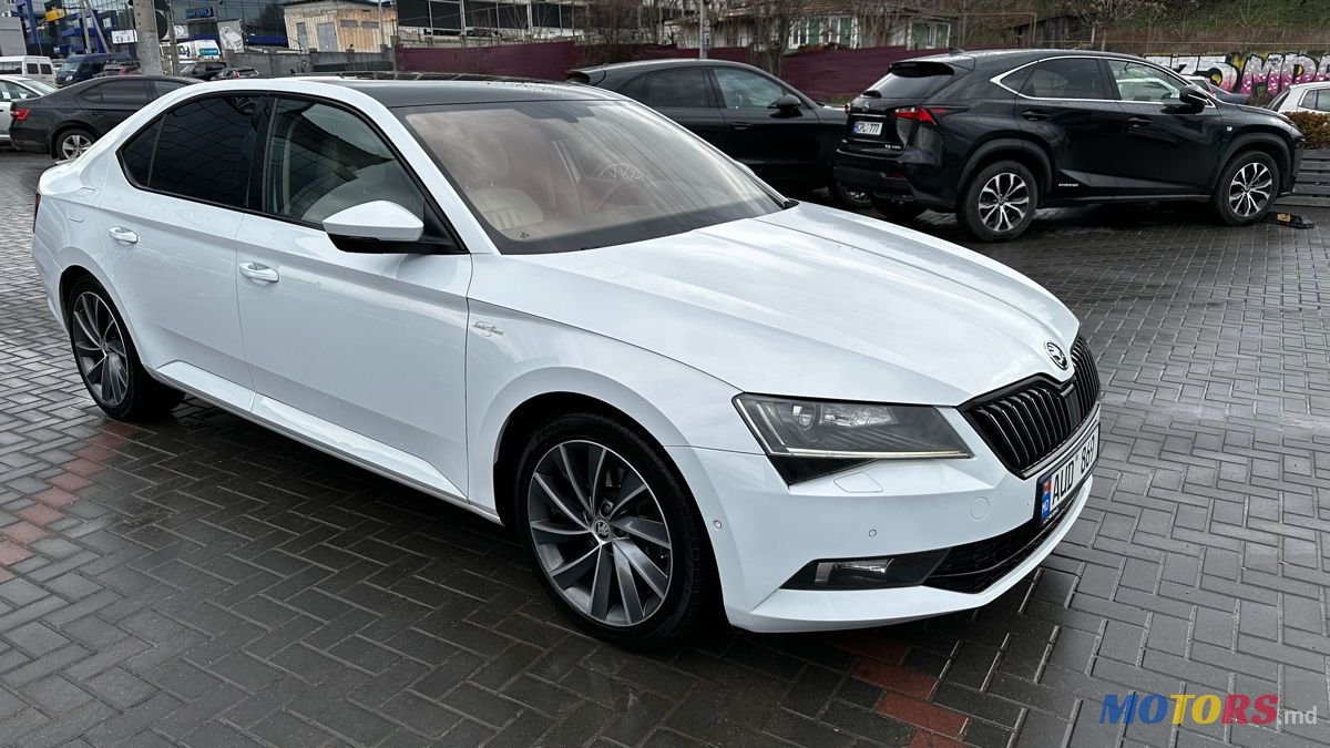 2017' Skoda Superb photo #4