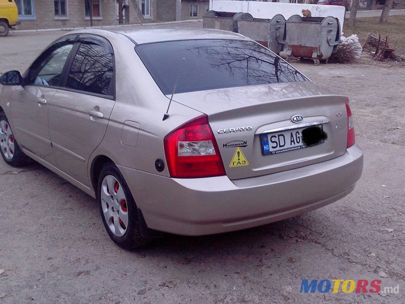 2005' Kia Cerato photo #2