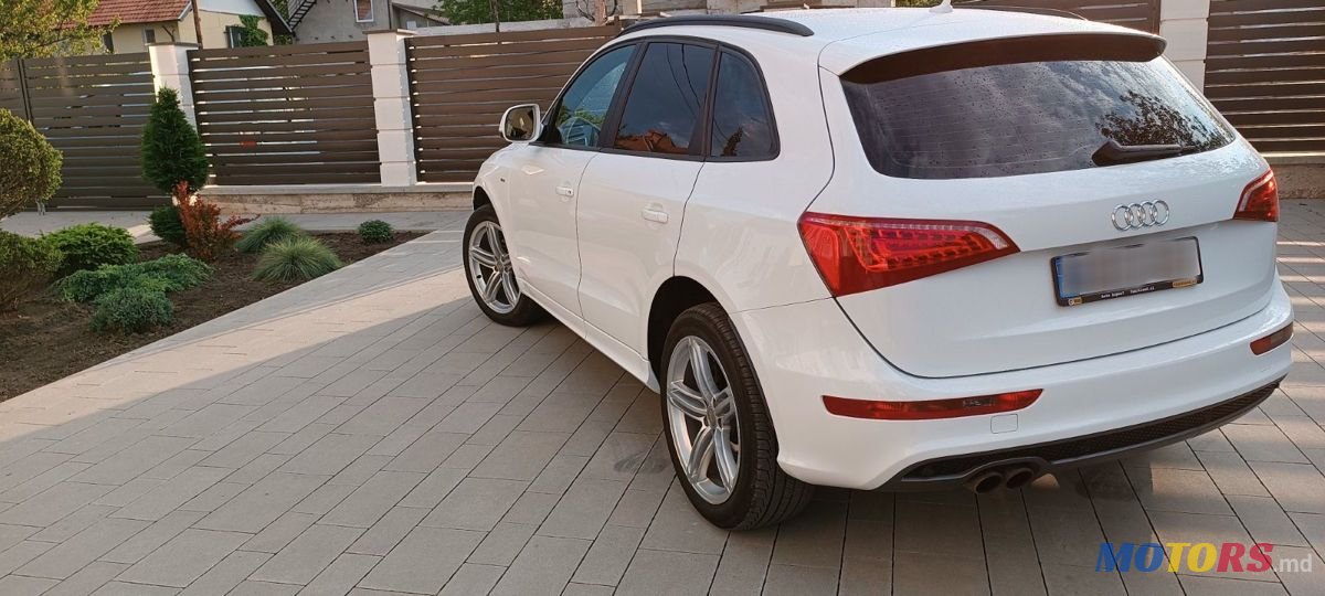 2011' Audi Q5 photo #2