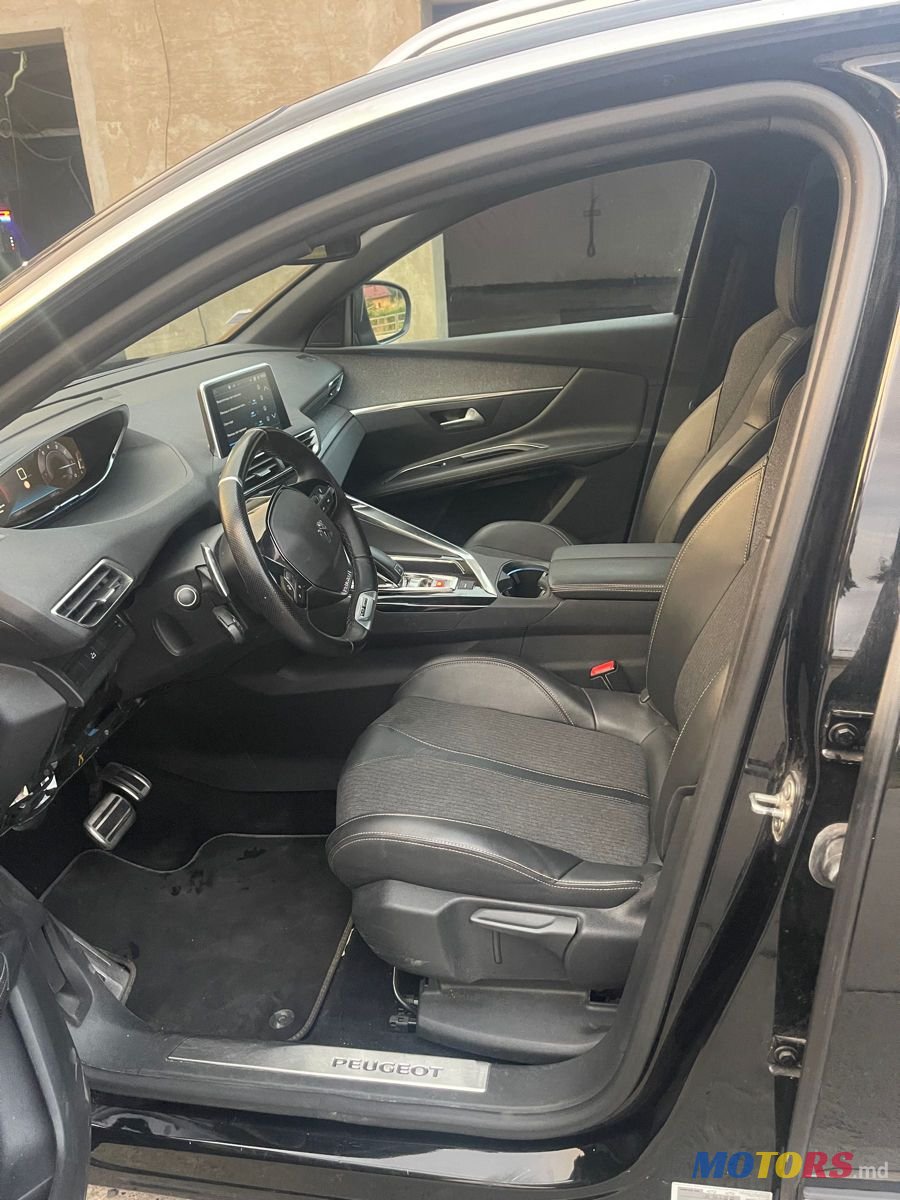 2020' Peugeot 3008 photo #4