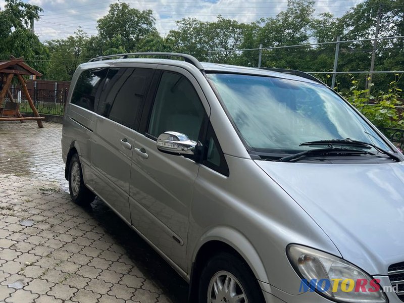 2004' Mercedes-Benz Viano photo #6