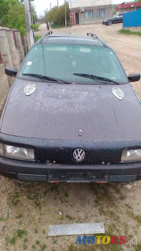 1990' Volkswagen Passat photo #1
