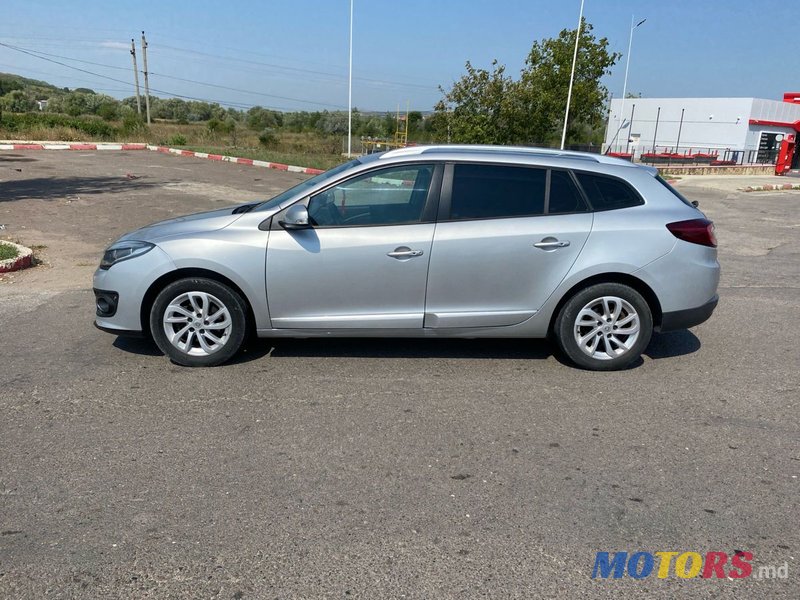 2014' Renault Megane photo #1