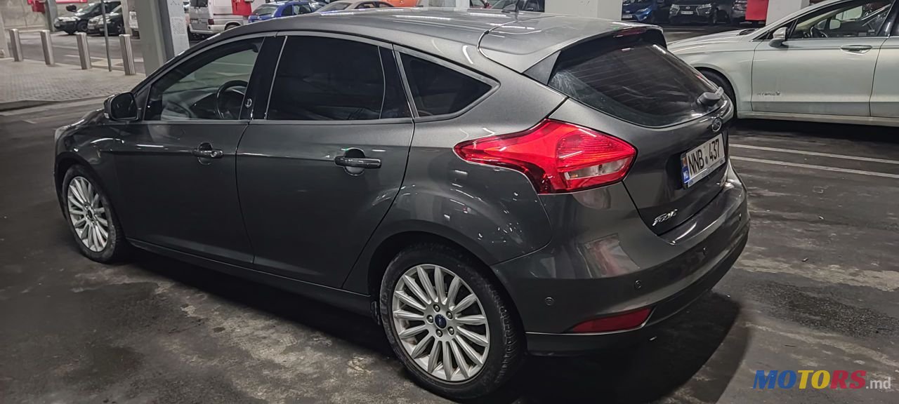 2015' Ford Focus photo #2