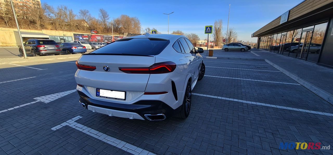 2020' BMW X6 photo #6