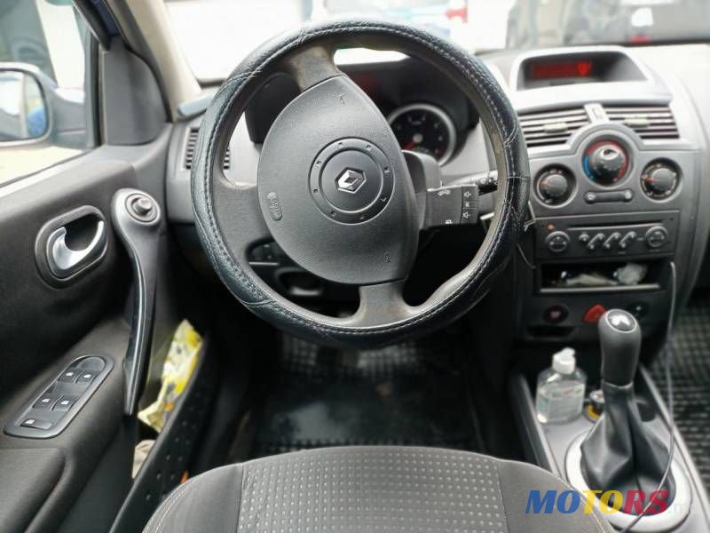 2005' Renault Megane photo #6
