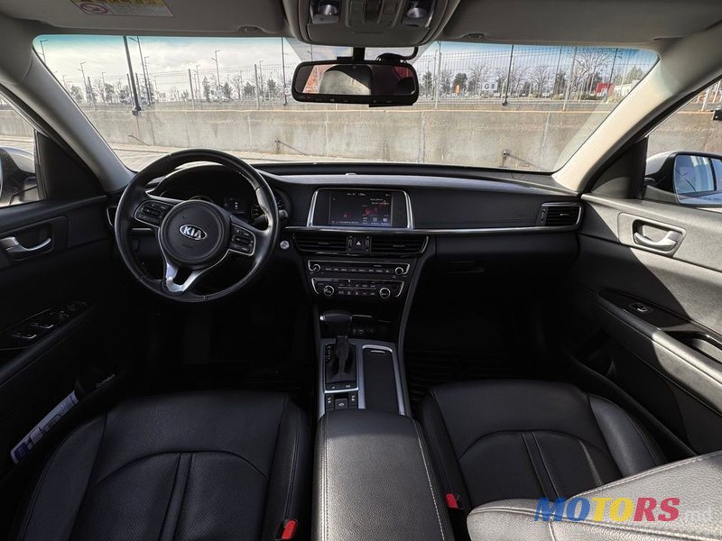 2016' Kia K5 photo #6