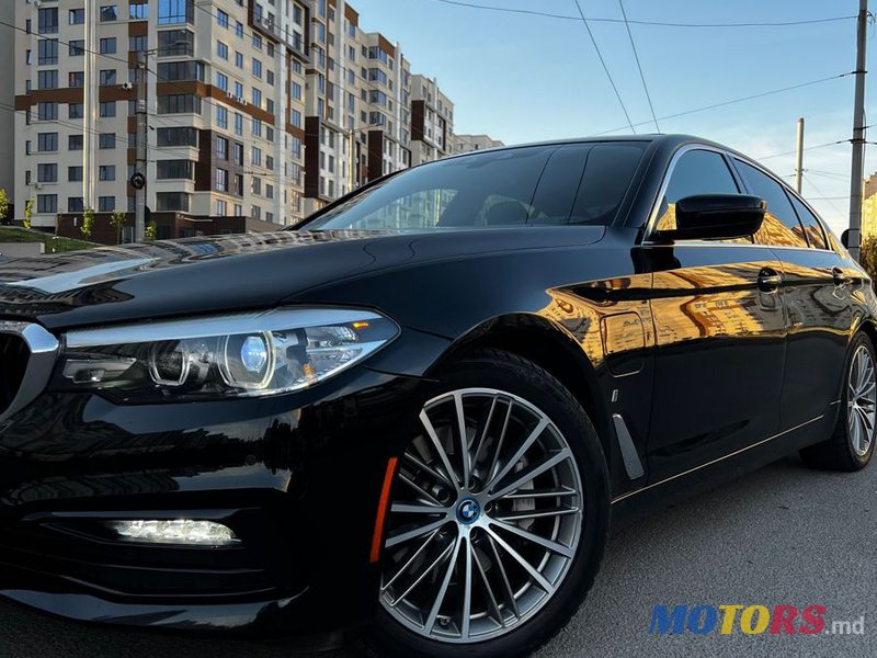 2018' BMW 5 Series photo #5