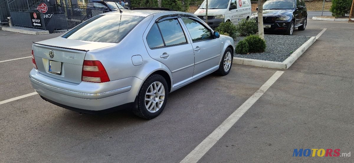 2004' Volkswagen Jetta photo #1