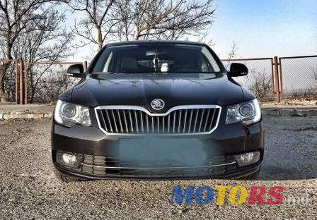 2013' Skoda Superb photo #3