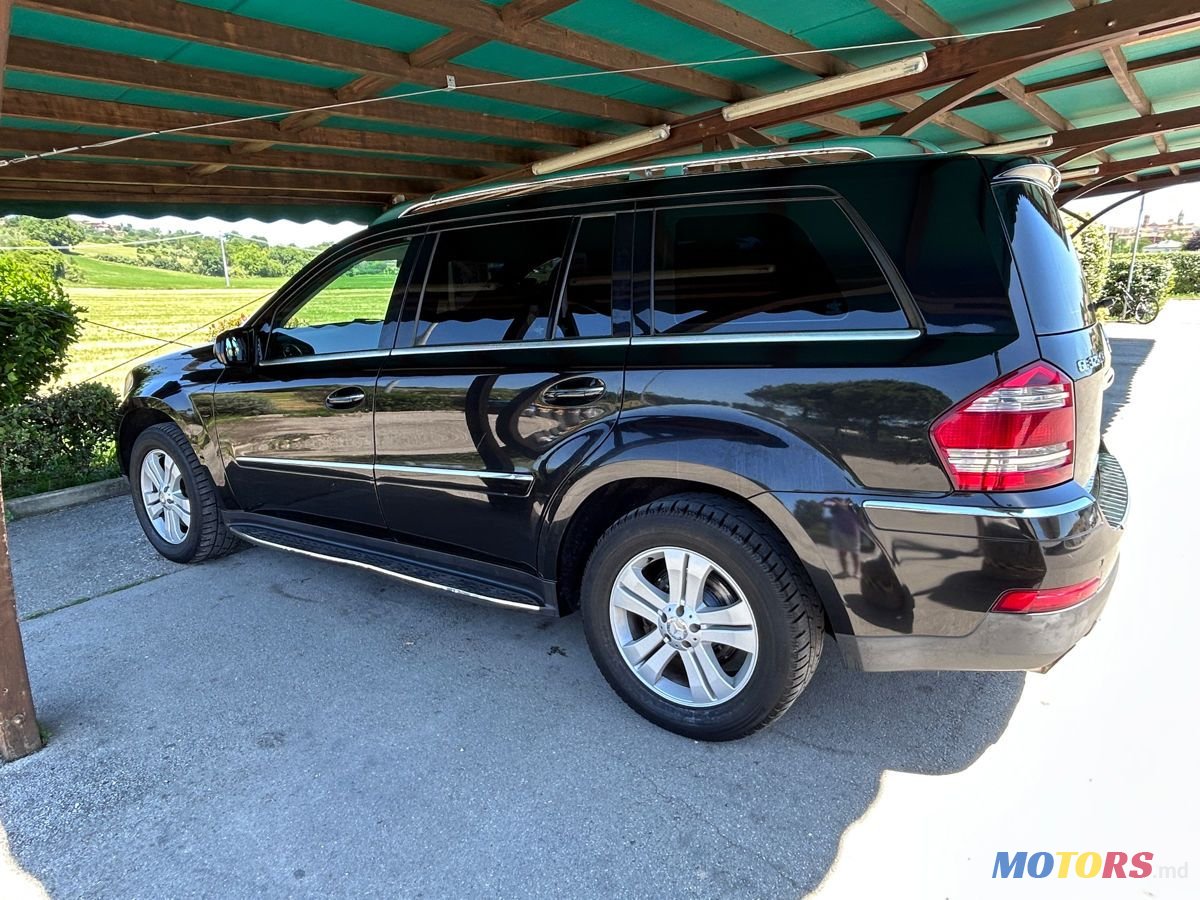 2009' Mercedes-Benz GL-Class photo #3