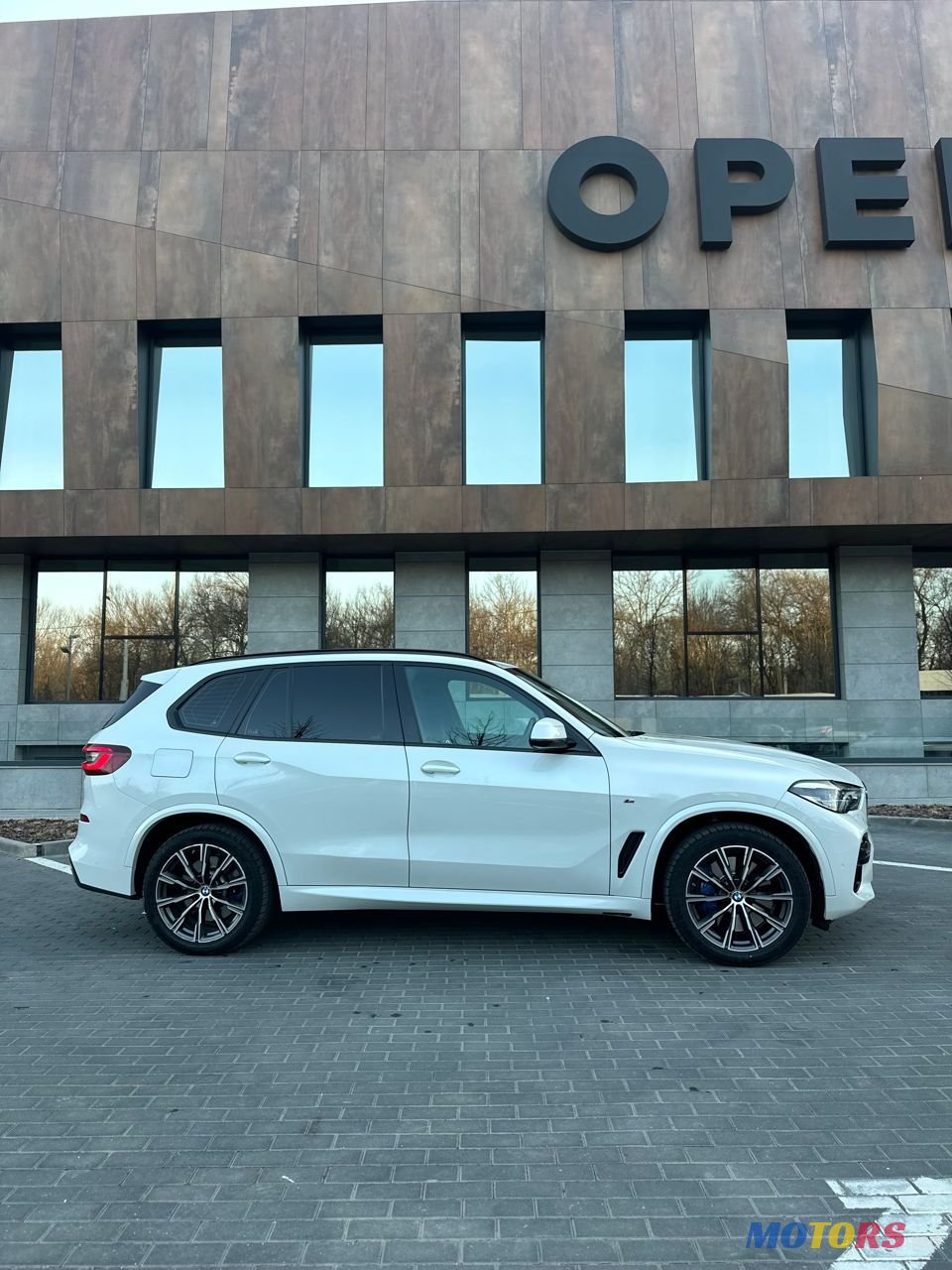 2021' BMW X5 photo #4