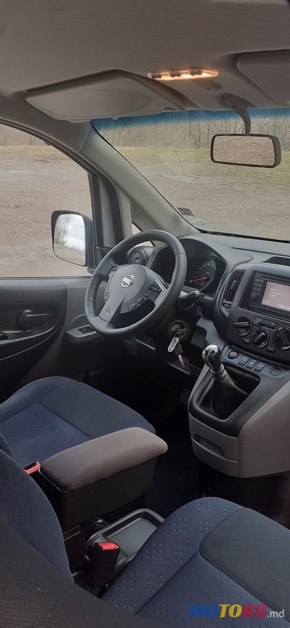 2012' Nissan Nv200 photo #5