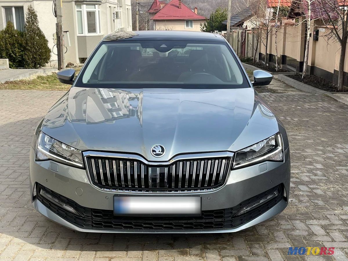 2020' Skoda Superb photo #5