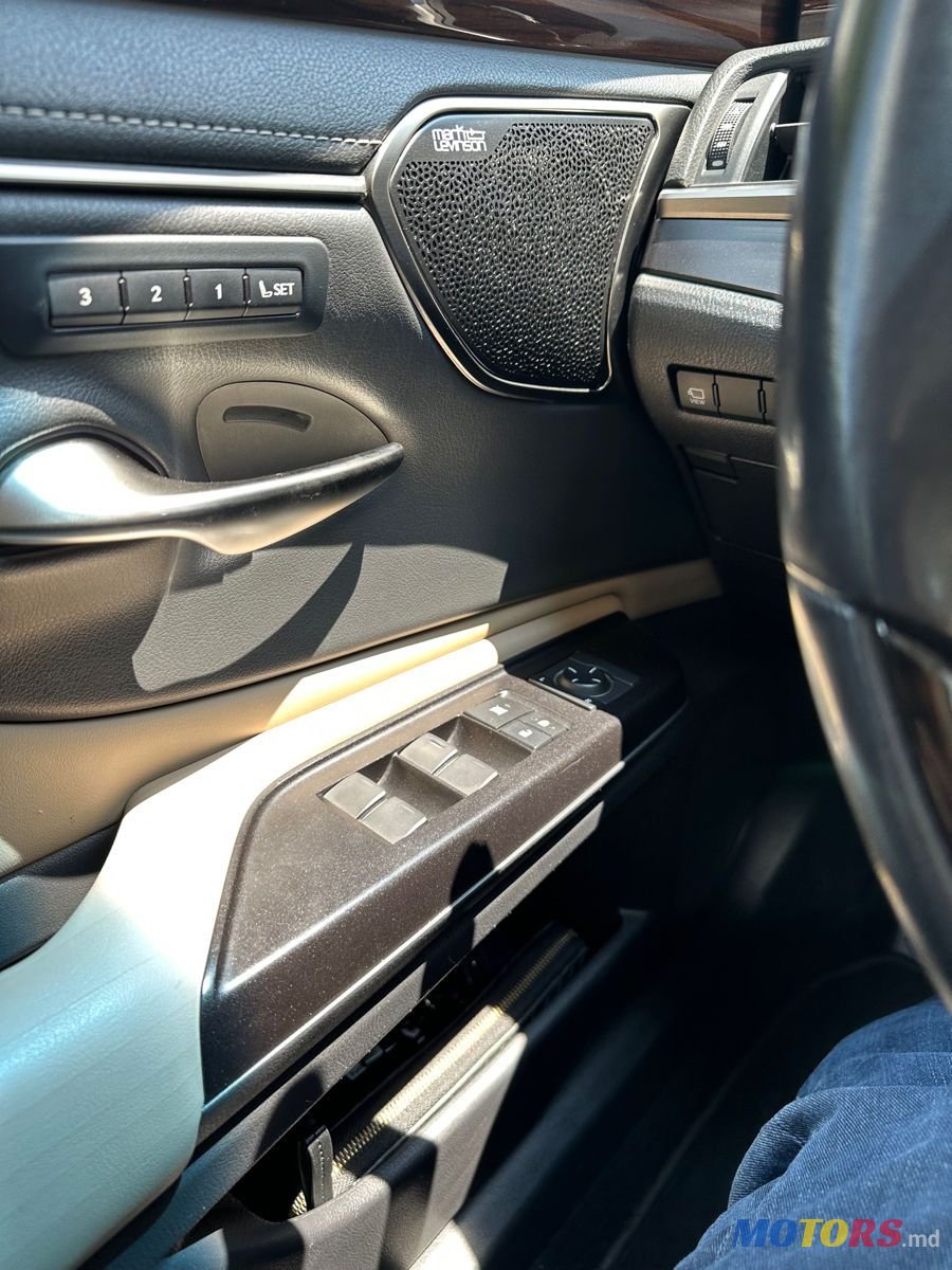 2018' Lexus Es Series photo #2