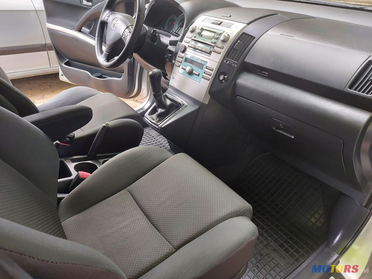 2007' Toyota Corolla Verso photo #4