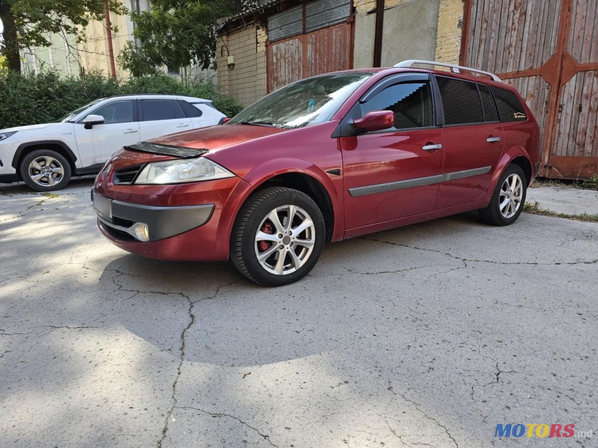 2008' Renault Megane photo #3