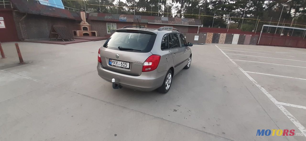 2012' Skoda Fabia photo #4