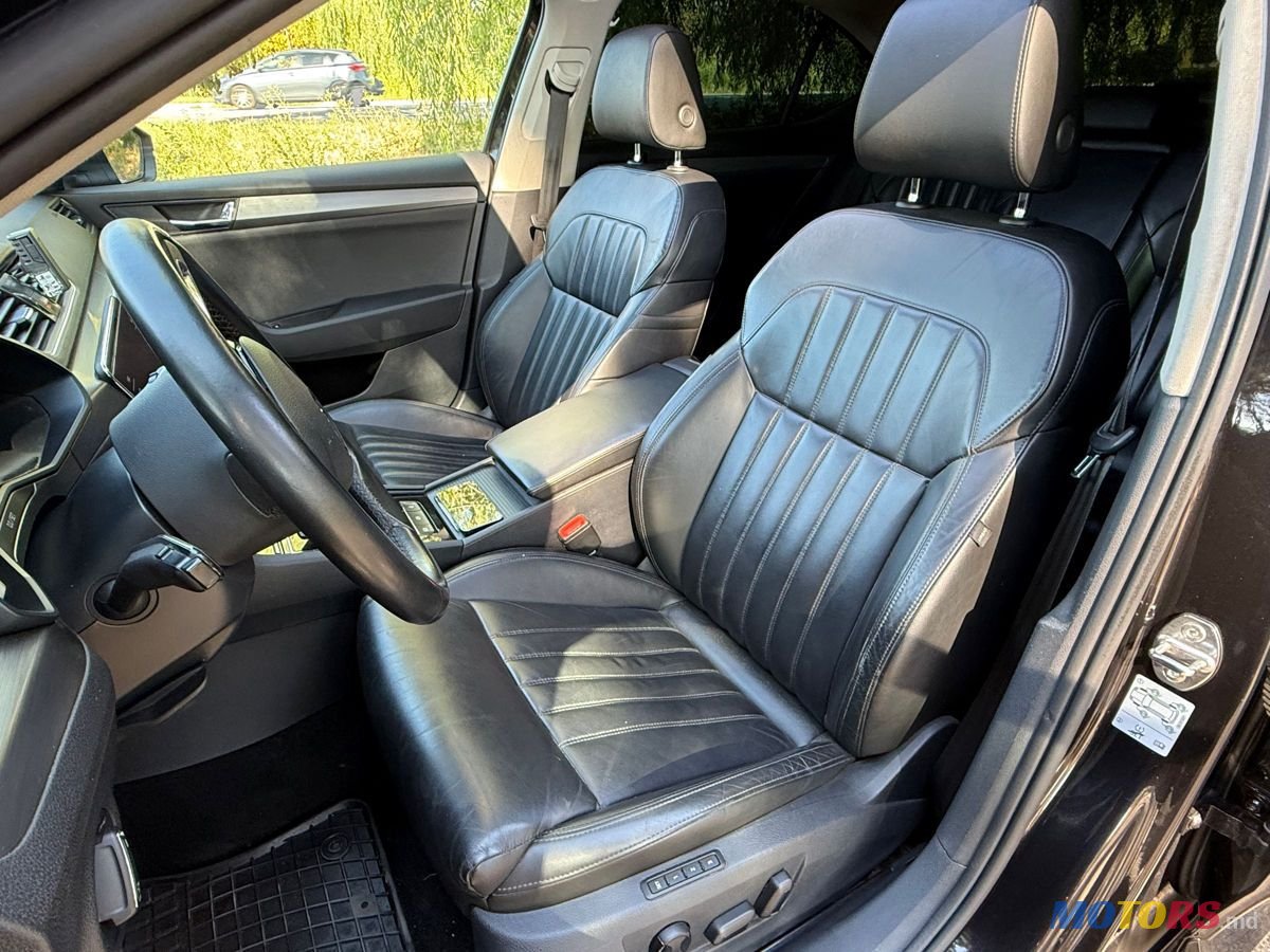 2018' Skoda Superb photo #6