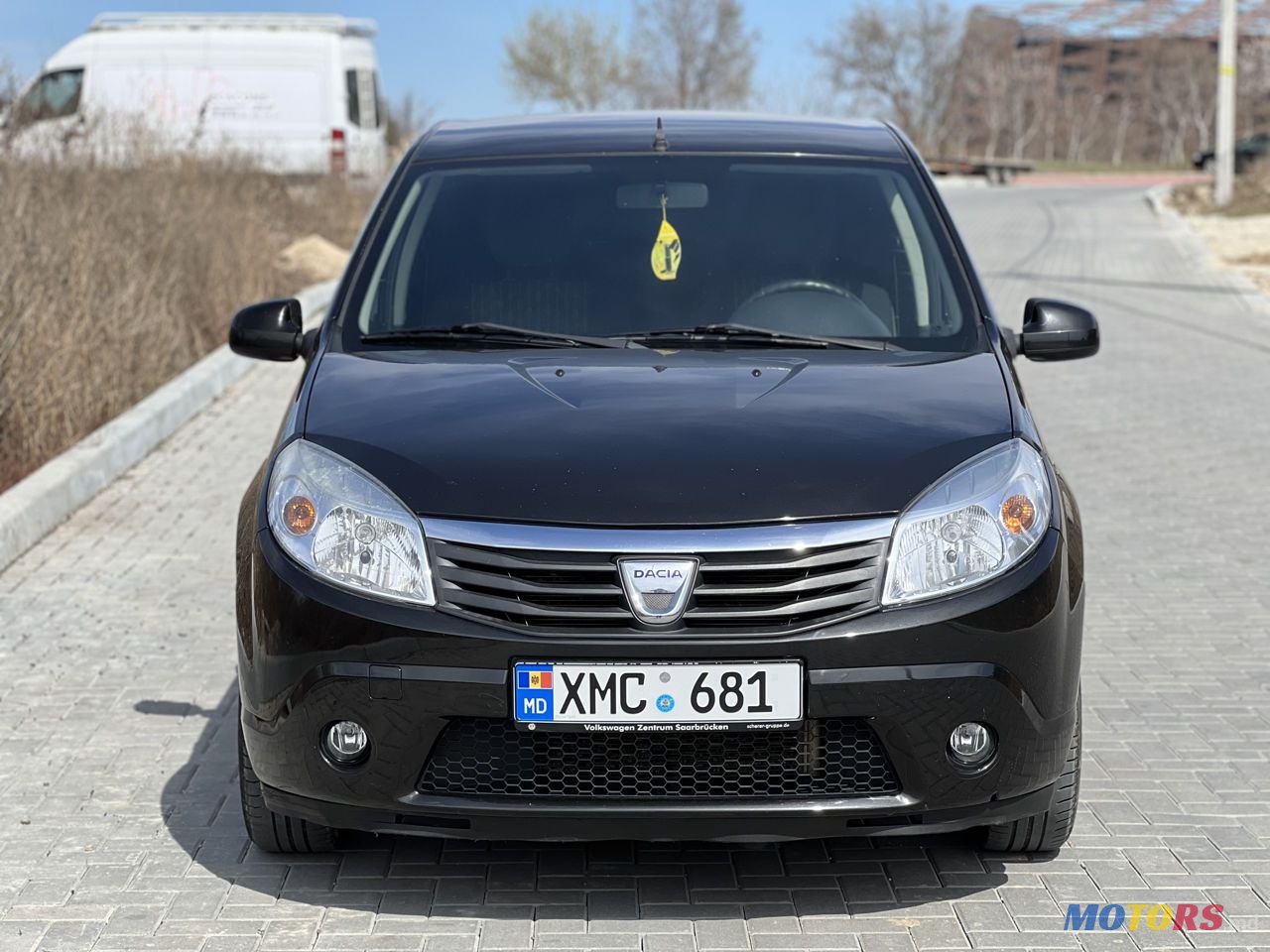 2012' Dacia Sandero photo #2