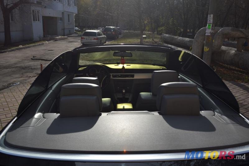 2009' BMW 3 Series photo #6