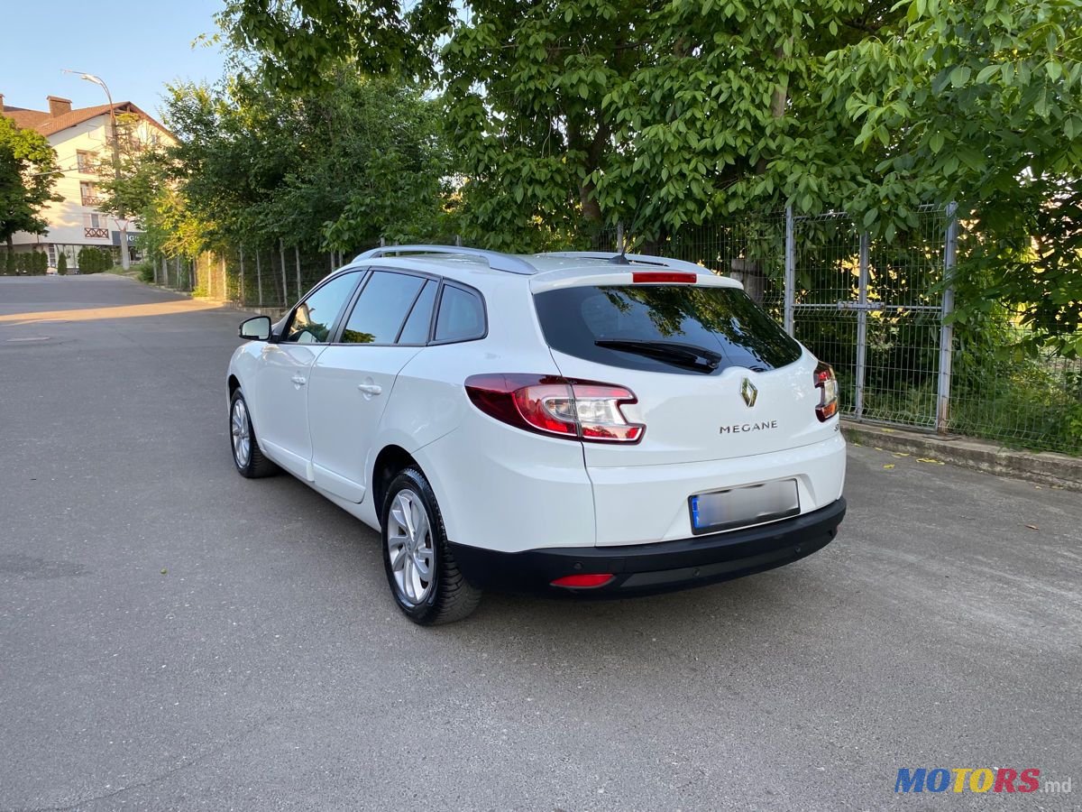 2014' Renault Megane photo #4