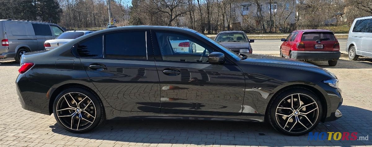 2022' BMW 3 Series photo #5