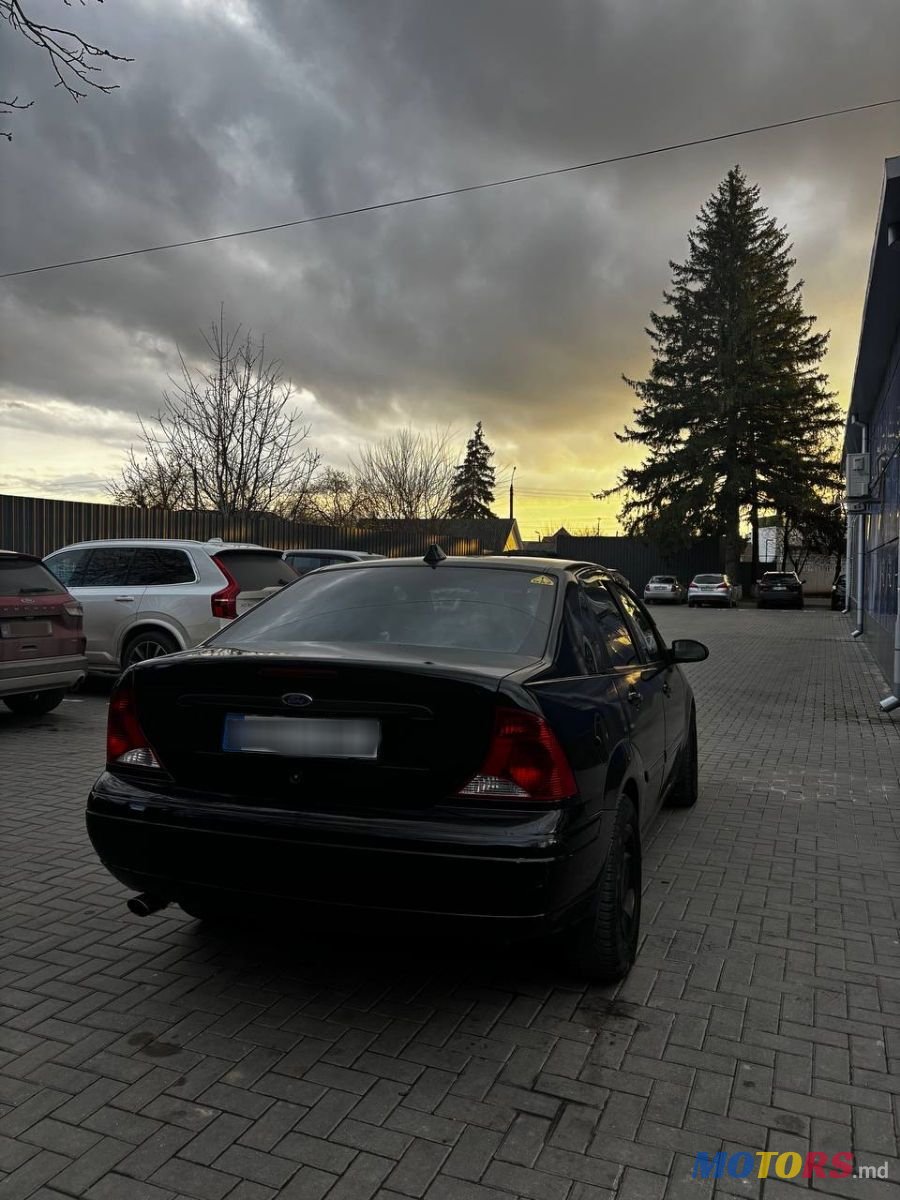 2000' Ford Focus photo #2