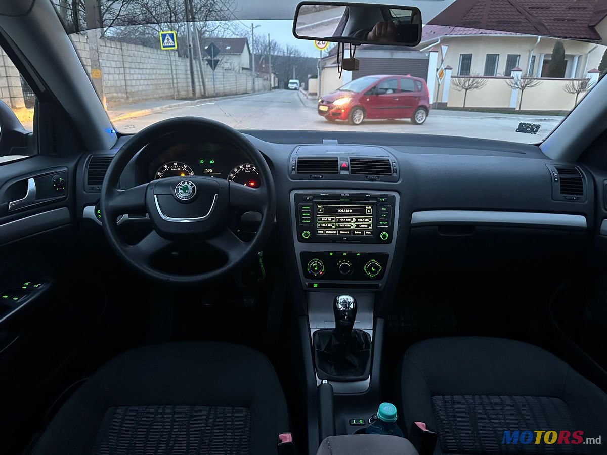 2009' Skoda Octavia photo #5