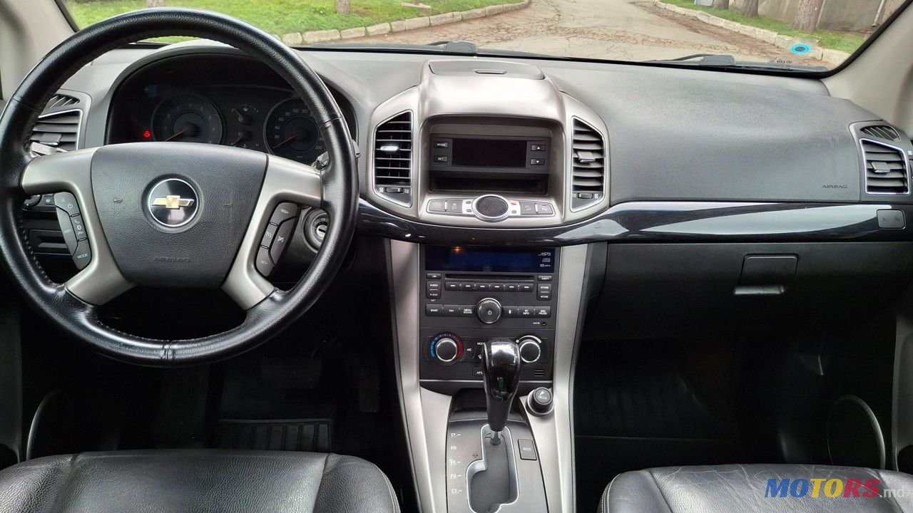2012' Chevrolet Captiva photo #6
