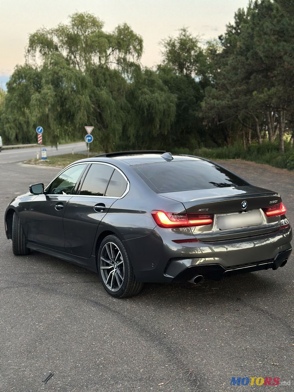 2020' BMW 3 Series photo #3
