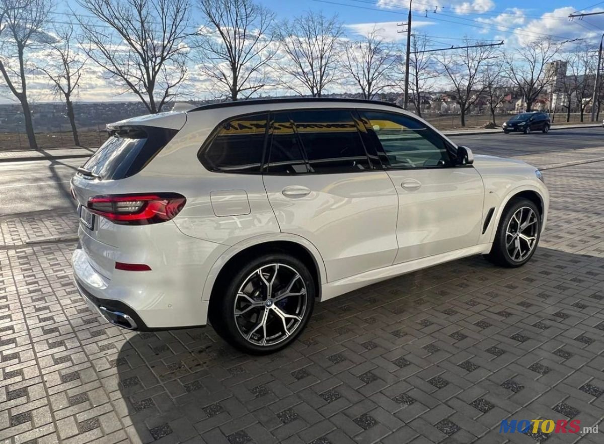 2021' BMW X5 photo #3