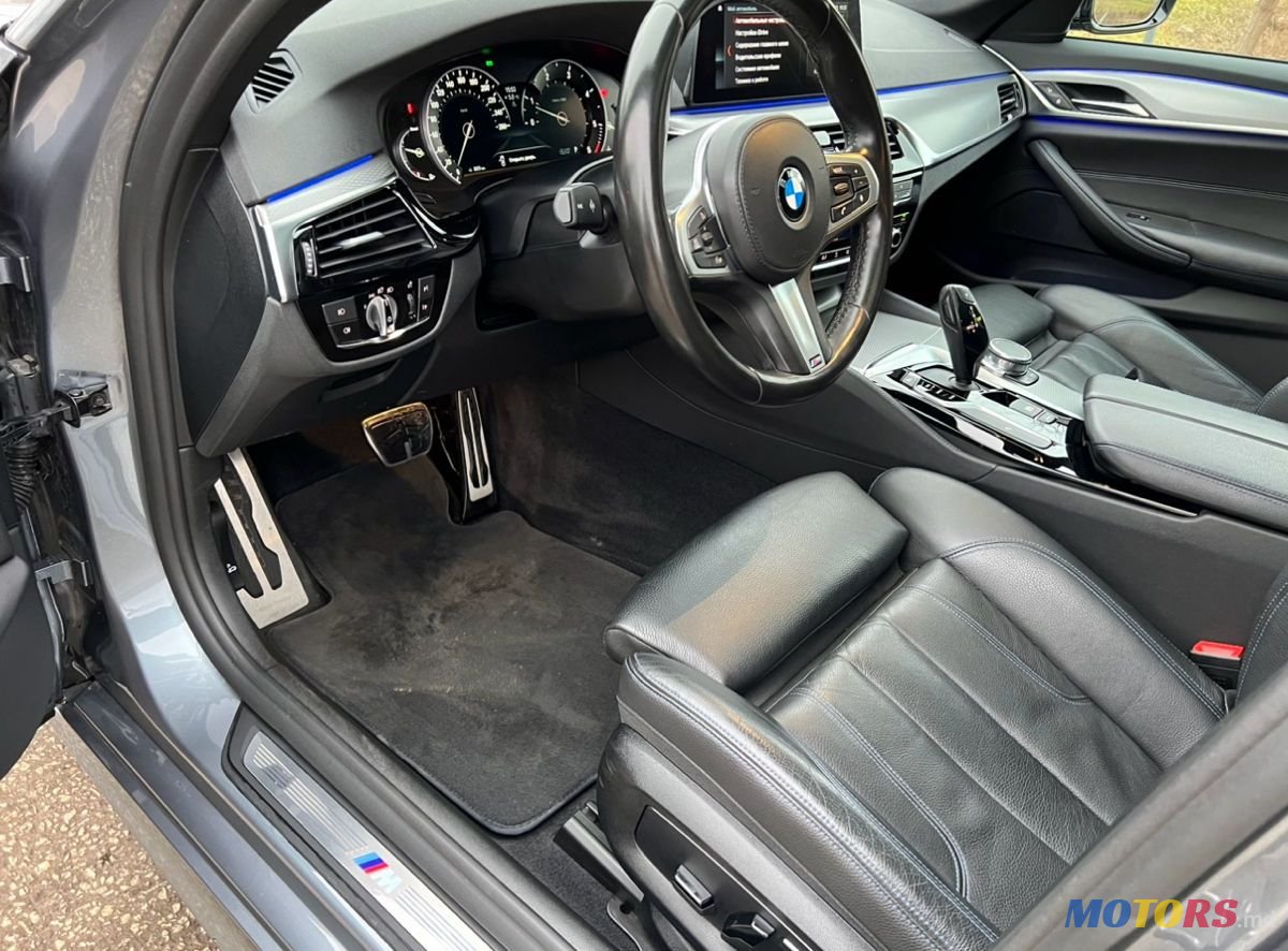 2018' BMW 5 Series photo #5