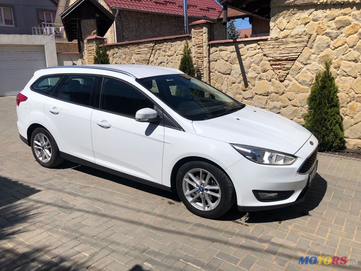 2016' Ford Focus photo #2