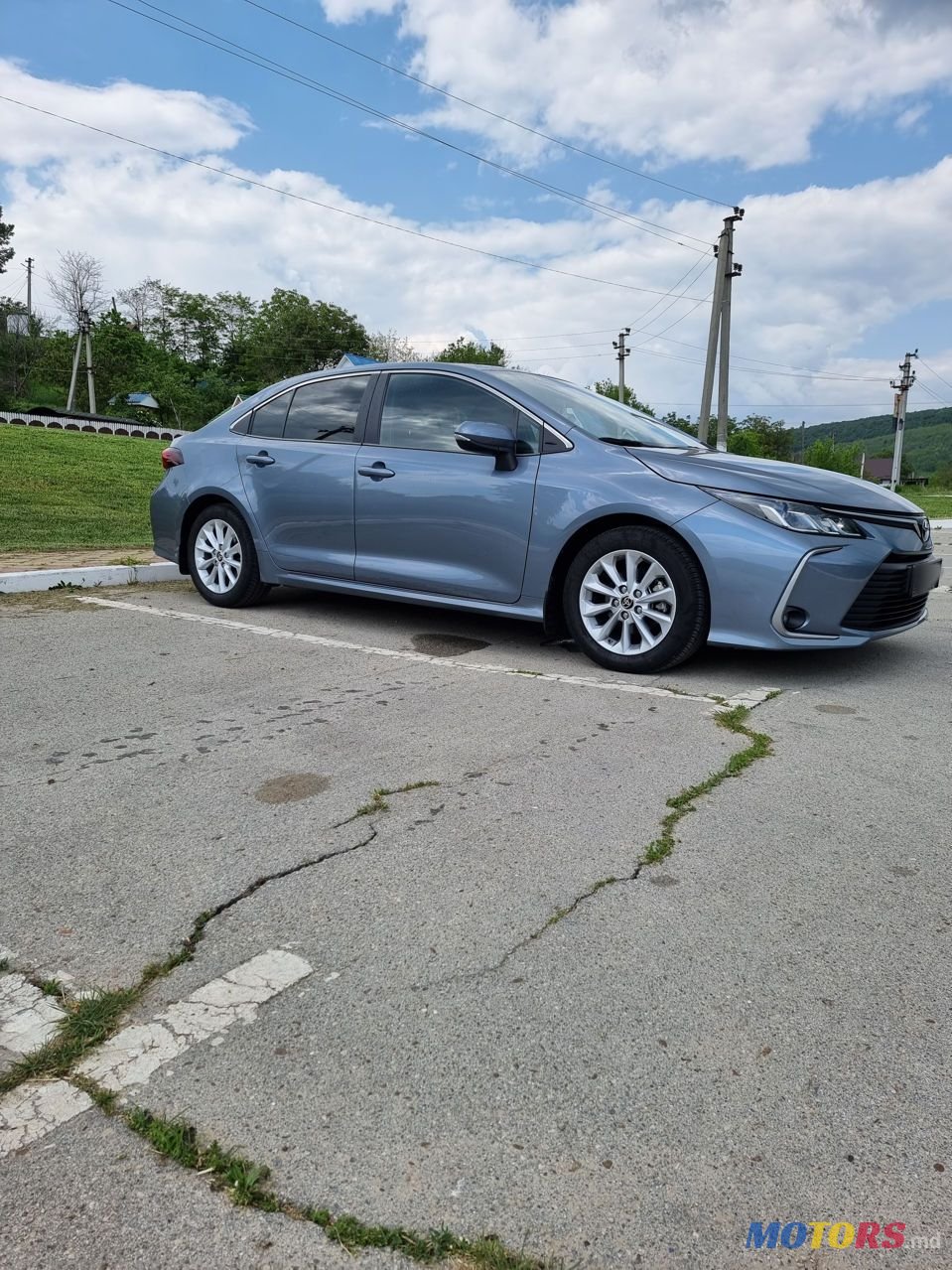 2020' Toyota Corolla photo #2