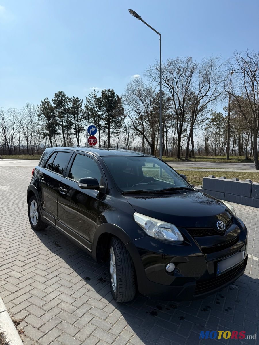 2011' Toyota Urban Cruiser photo #1