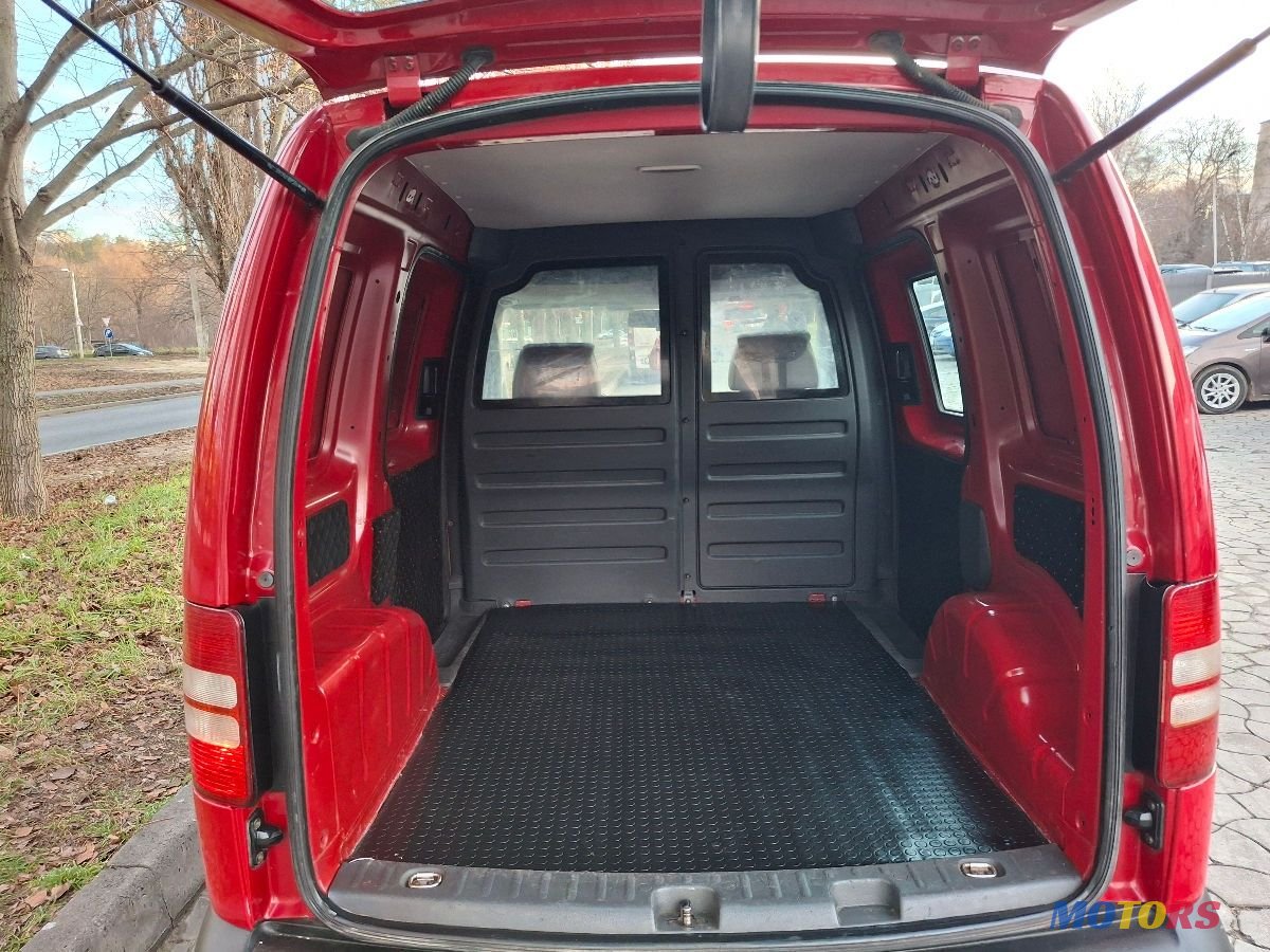 2012' Volkswagen Caddy photo #4