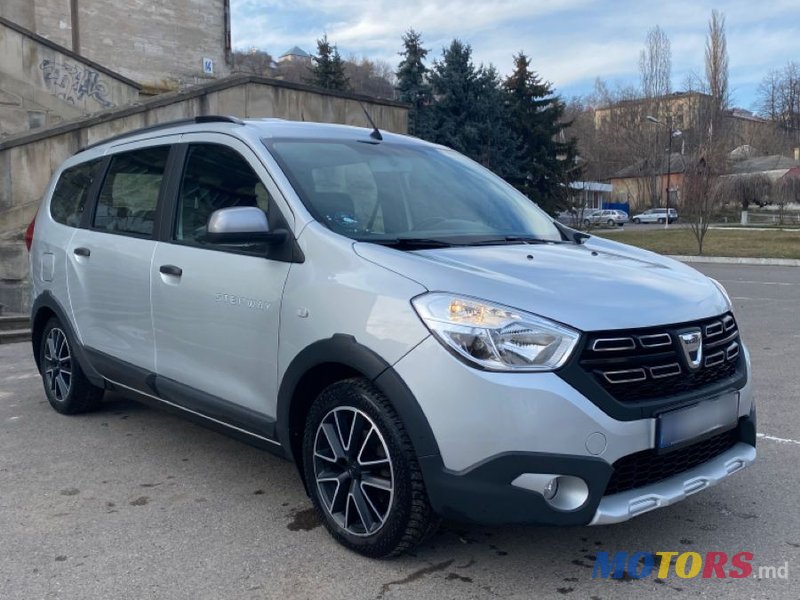 2017' Dacia Lodgy photo #3