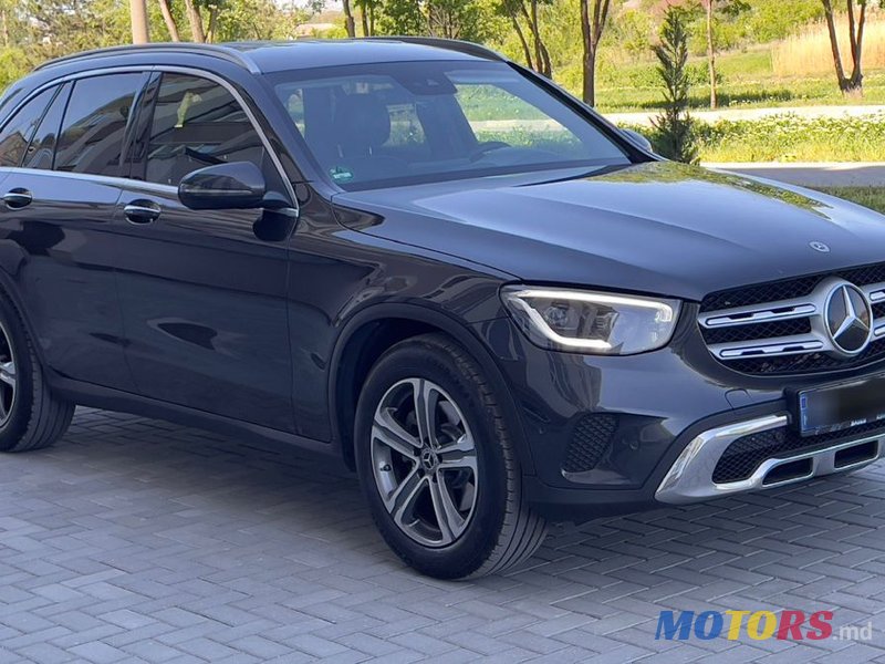 2021' Mercedes-Benz GLC photo #1