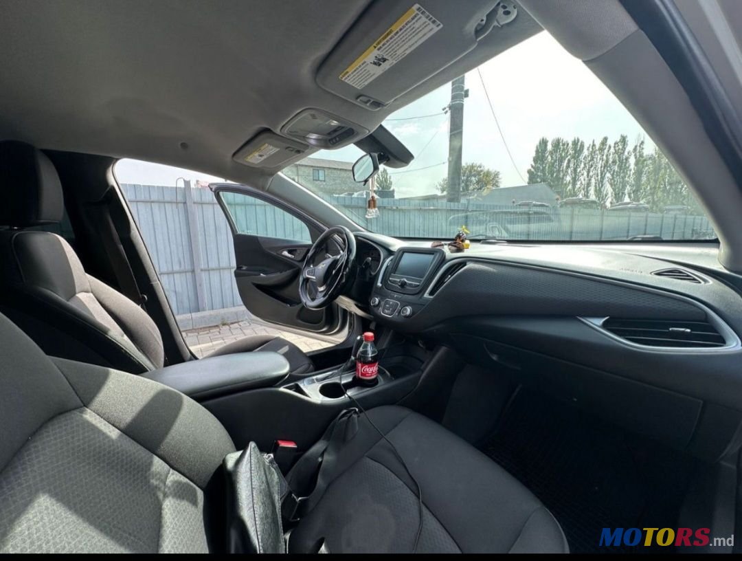 2017' Chevrolet Malibu photo #6