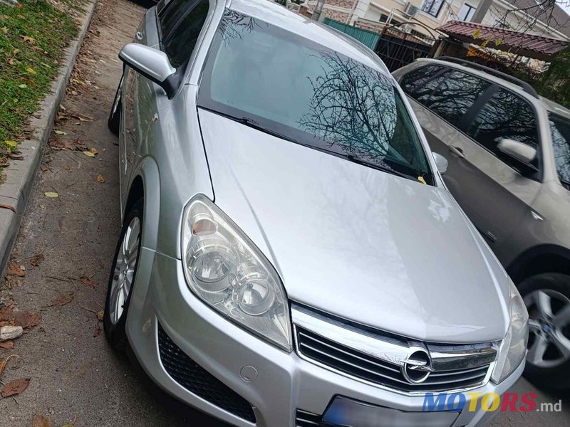 2009' Opel Astra photo #4