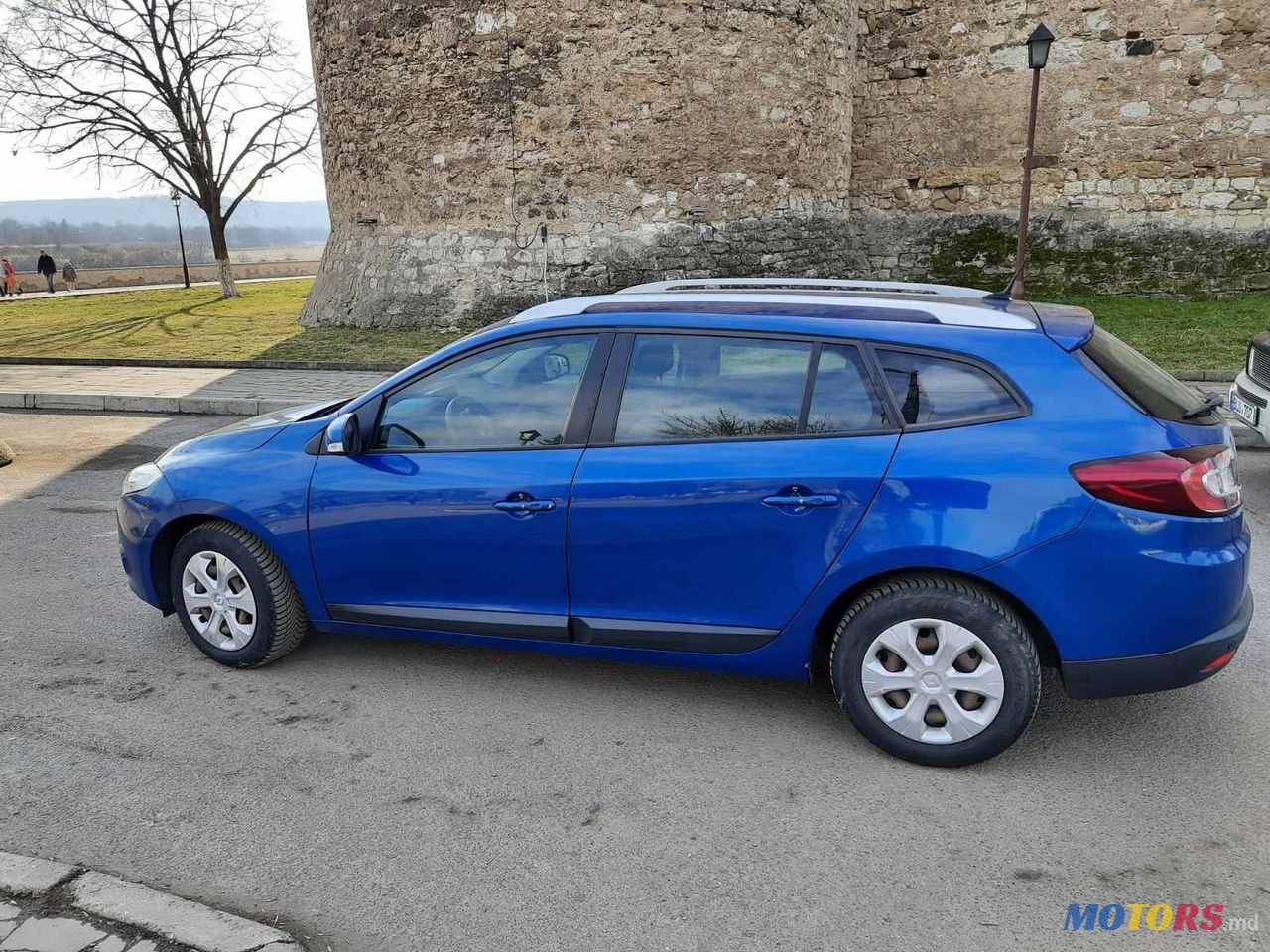 2012' Renault Megane photo #5