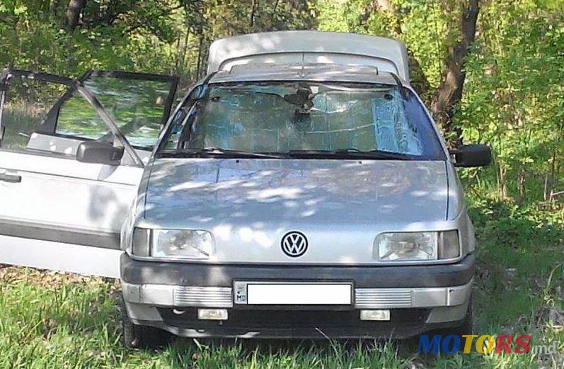 1993' Volkswagen Passat photo #1