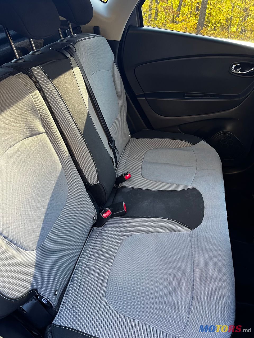 2015' Renault Captur photo #5