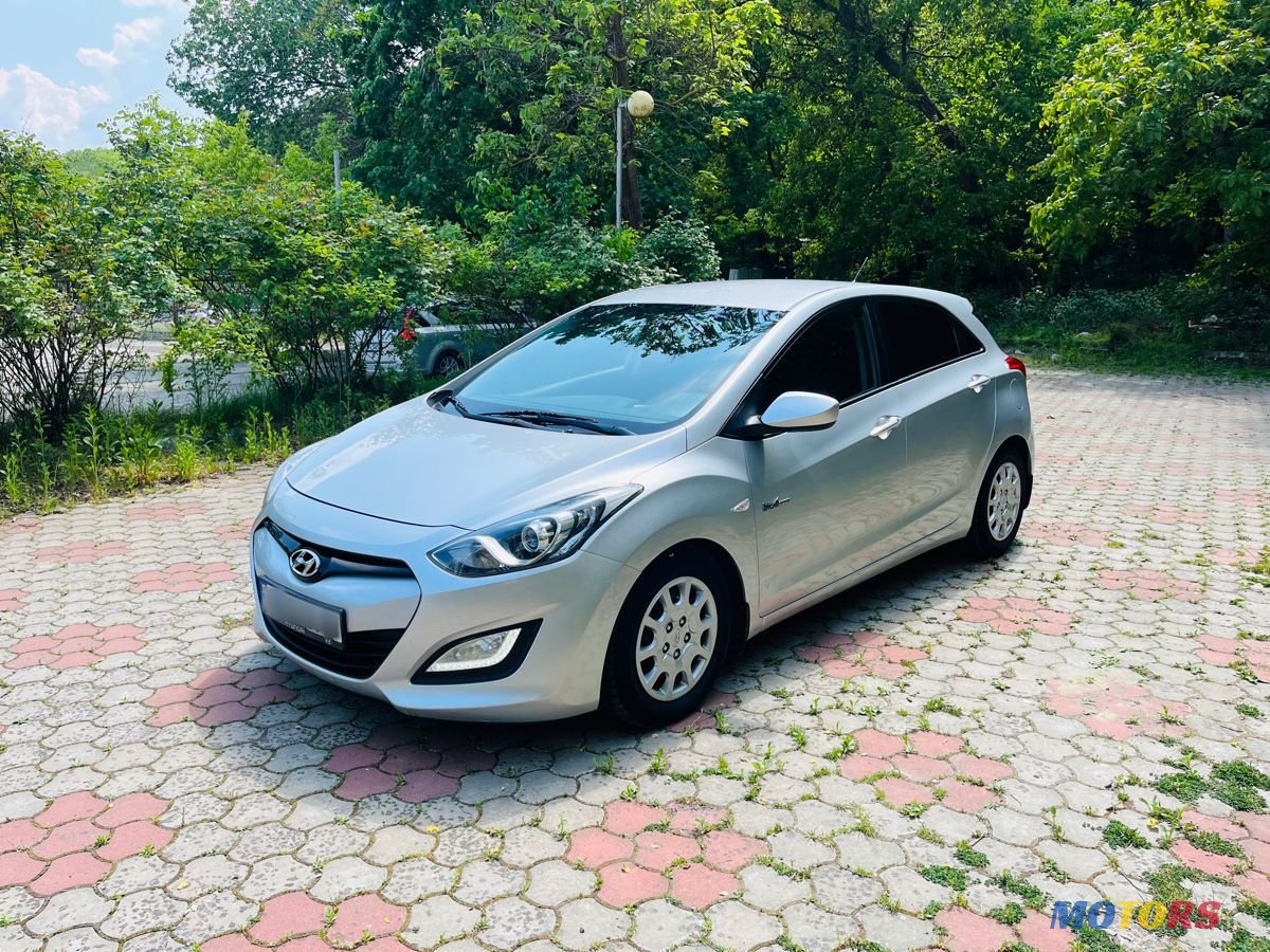 2012' Hyundai i30 photo #4