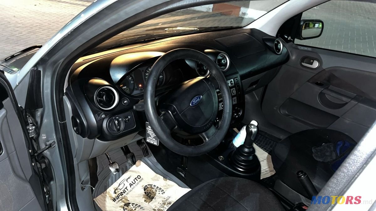 2003' Ford Fiesta photo #5