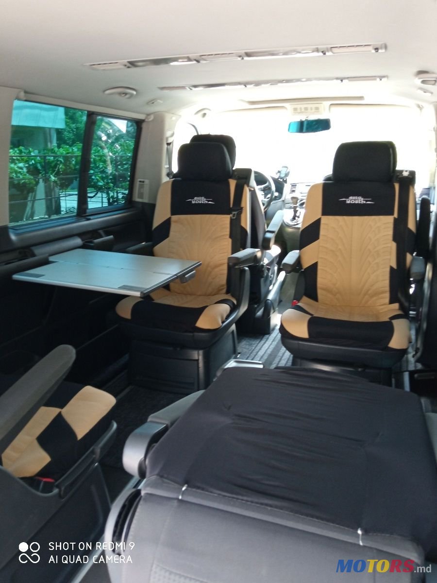 2006' Volkswagen Multivan photo #5