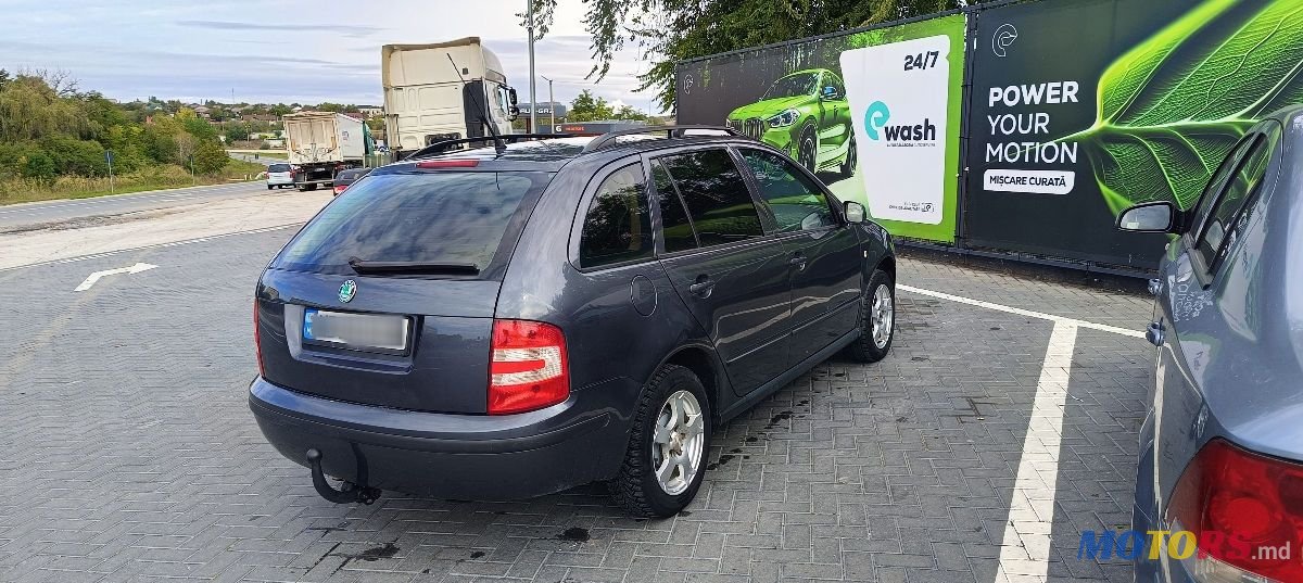 2007' Skoda Fabia photo #4