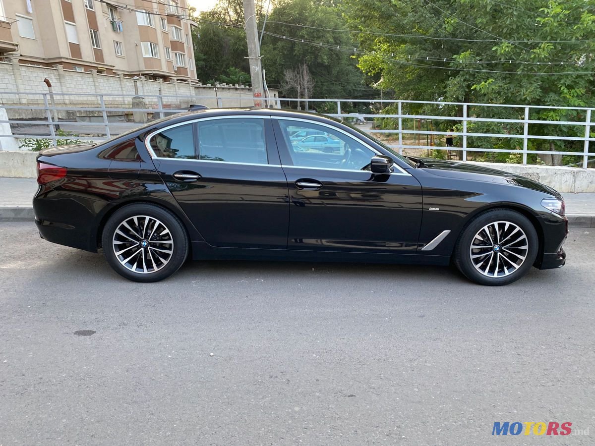 2018' BMW 5 Series photo #2